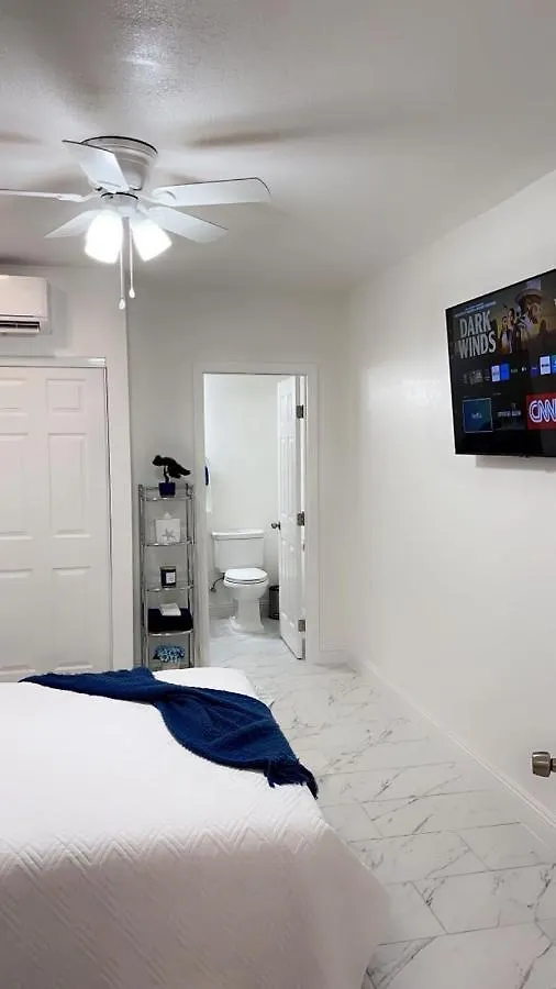 Guest House , 5 Min Away From Las Airport. Λας Βέγκας Διαμέρισμα
