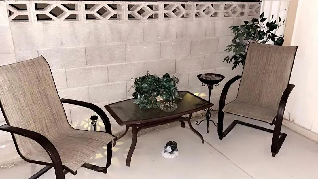 Guest House , 5 Min Away From Las Airport. Las Vegas Appartement